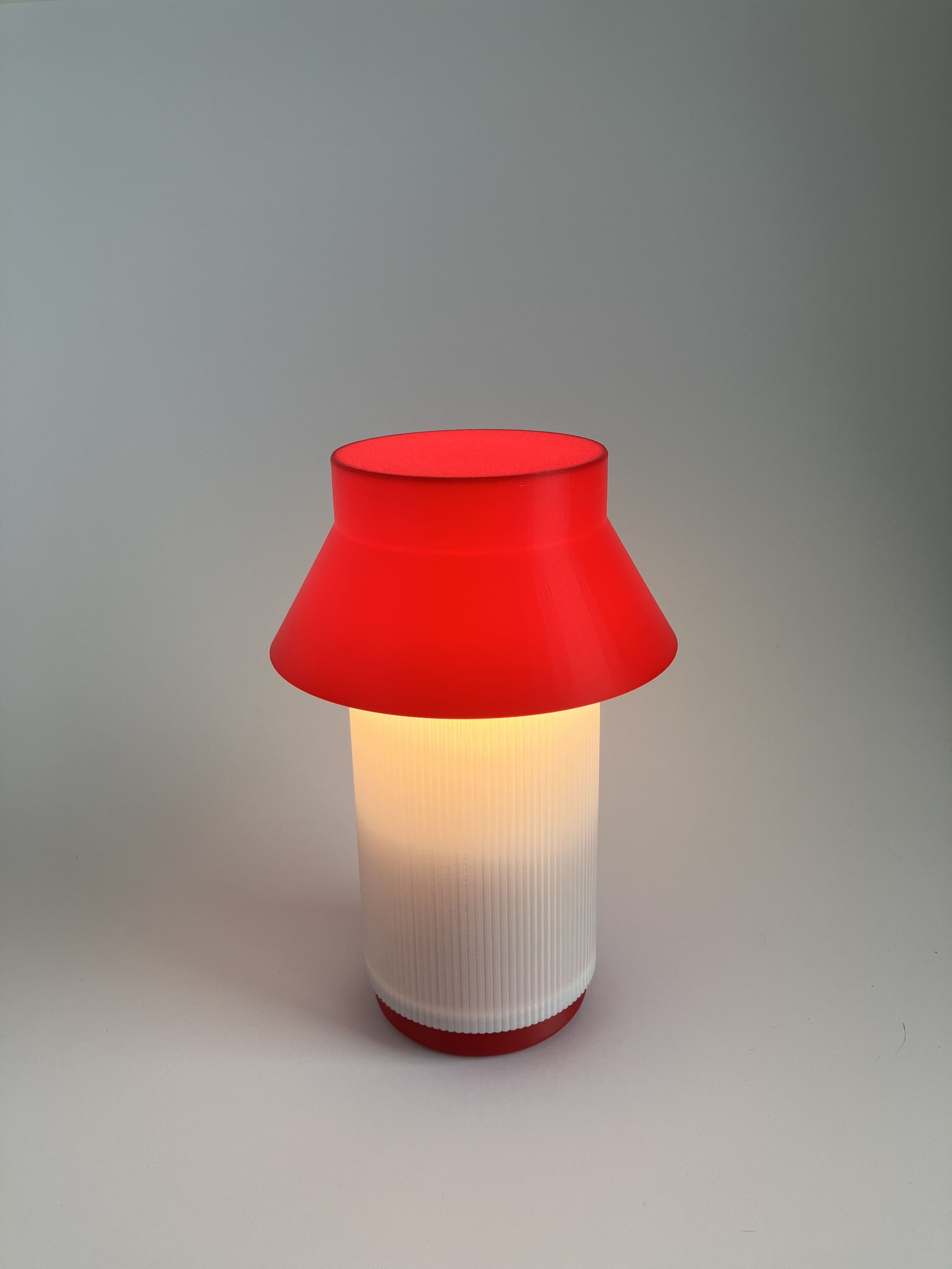 Hato Lamp - Lantern Red with pants - View 2